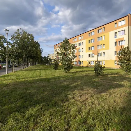 Przytulne Hallera 600-studio 600 Metrow Od Plazy W Gdansku Brzeznie Appartement Gdańsk
